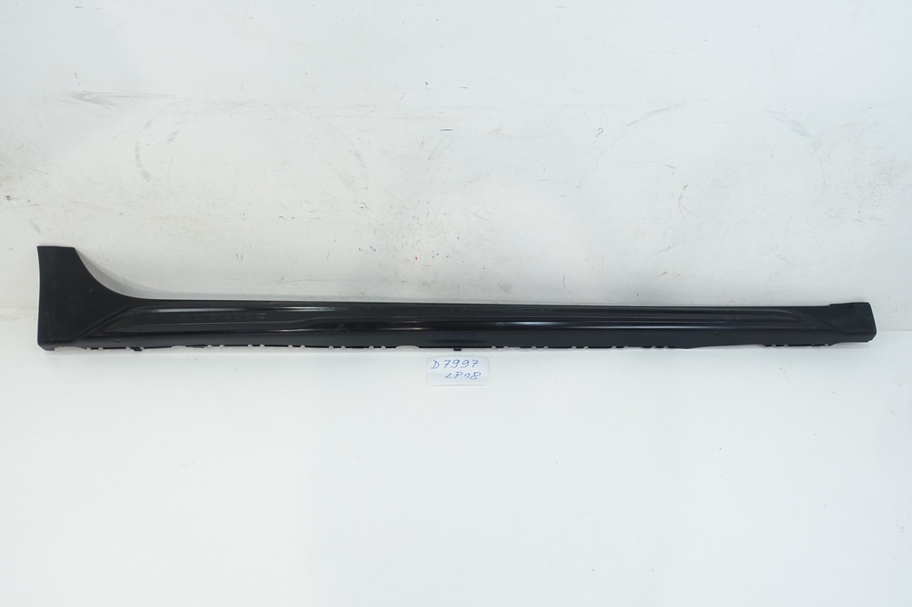 фото №1, Молдинг порог правая audi a4 b9 lift kombi allroad