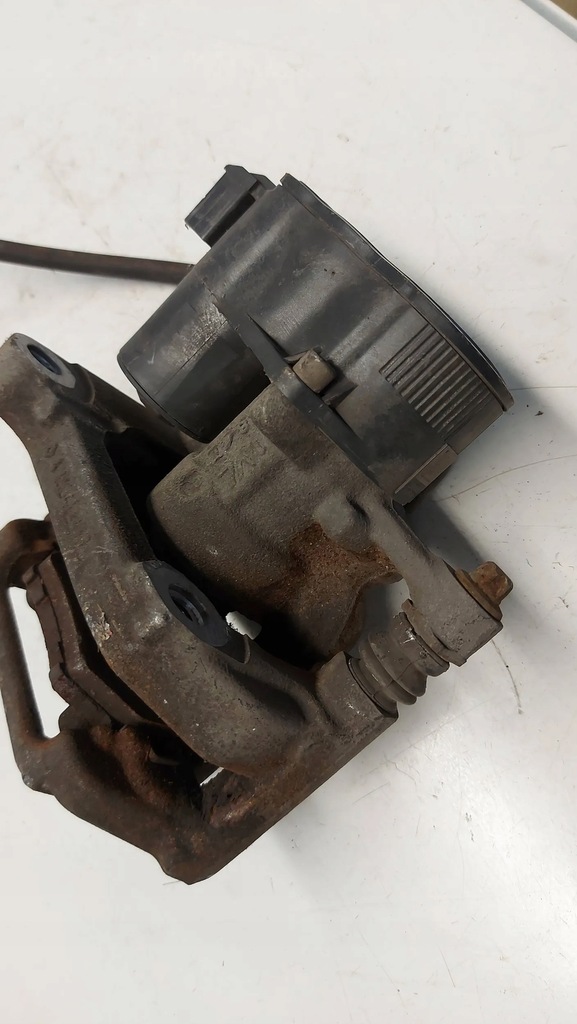 фото №7, Peugeot 308 ii t9 супорт електричний правий задня