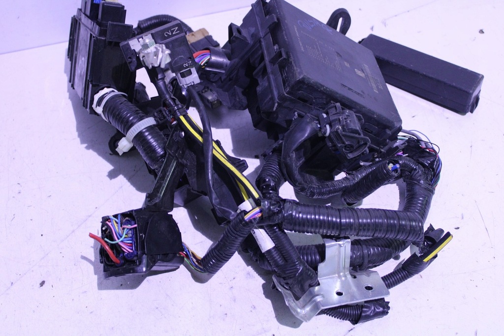 фото №5, Корпус предохранителей nissan pulsar