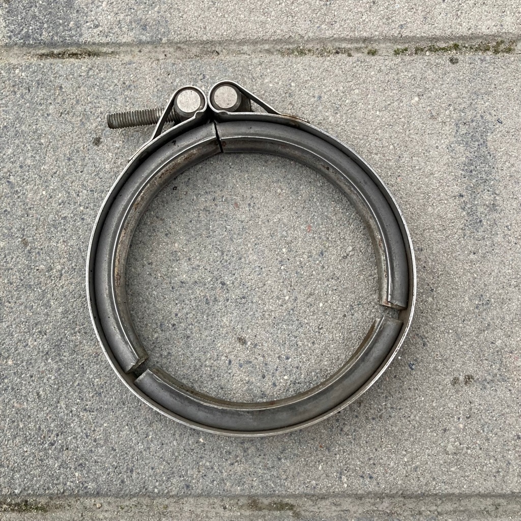 фото №1, Audi a3 8v 2,0 tdi crb хомут dpf 04l131455a