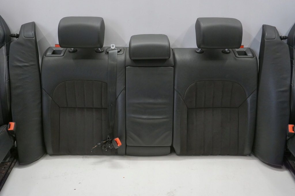 фото №11, Skoda superb iii kombi сиденья заднее сиденье