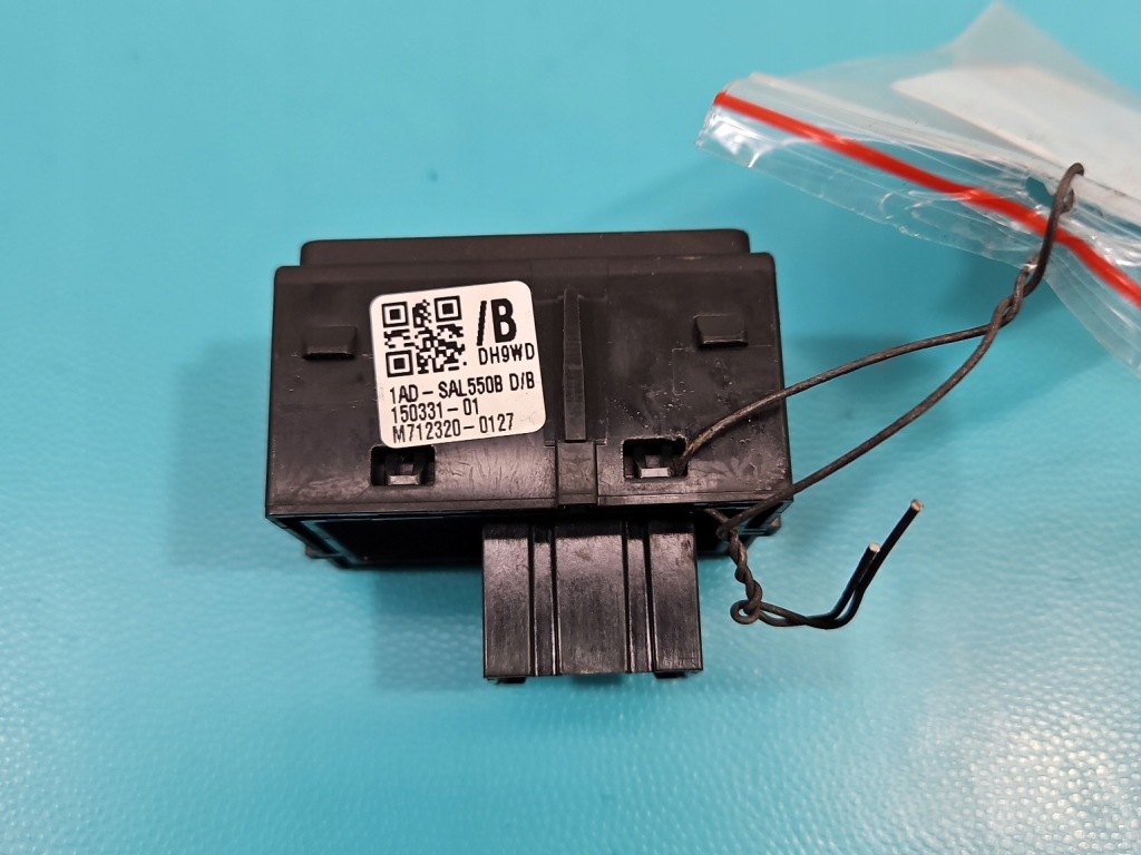 фото №3, Переключатель крышки land rover discovery sport 14-19