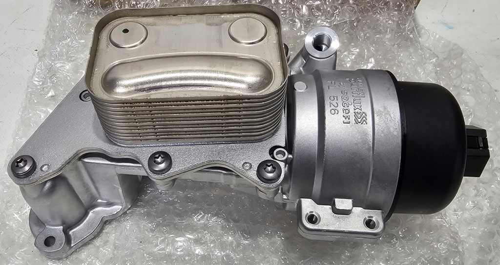 Nowa оригинал  основание фильтра масла с радиатор. mini r55n r56n r57n r58 r59 r60 r61 Оригинал