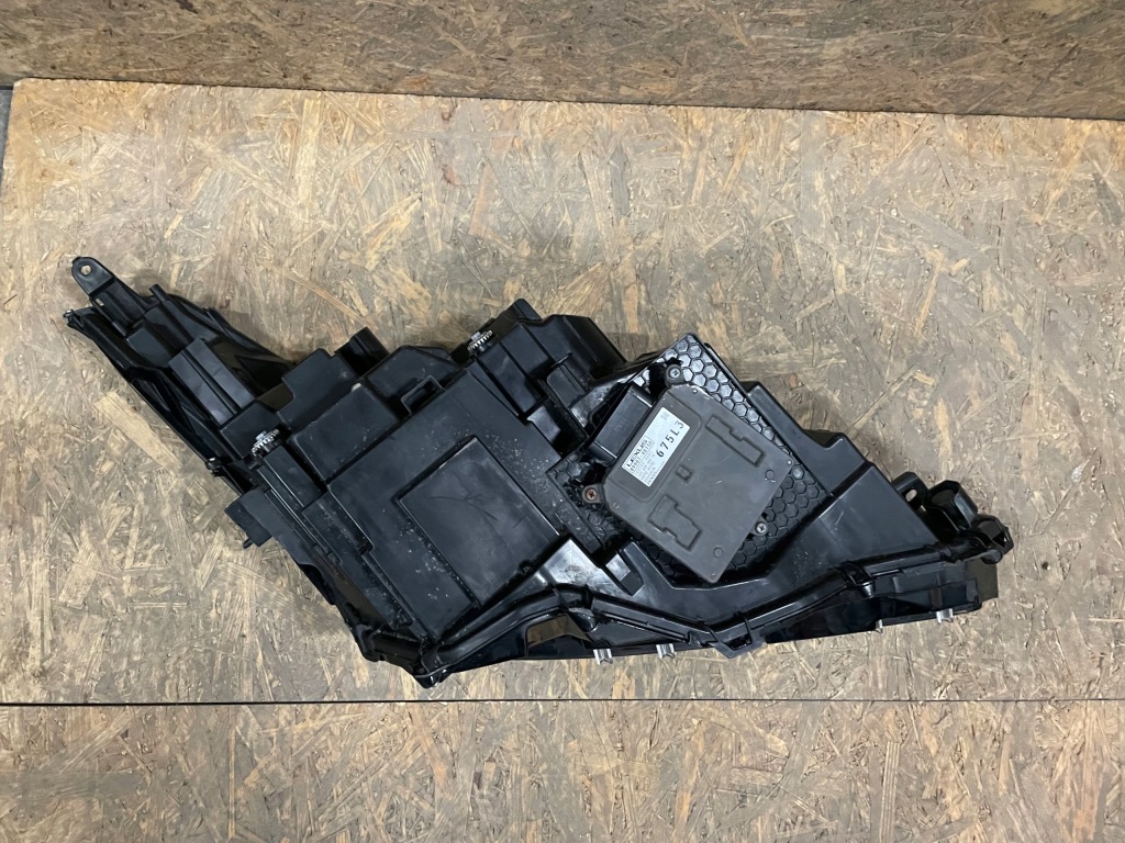 Lexus rx iv рестайлинг  20- фара левая full led левый америка в Украине