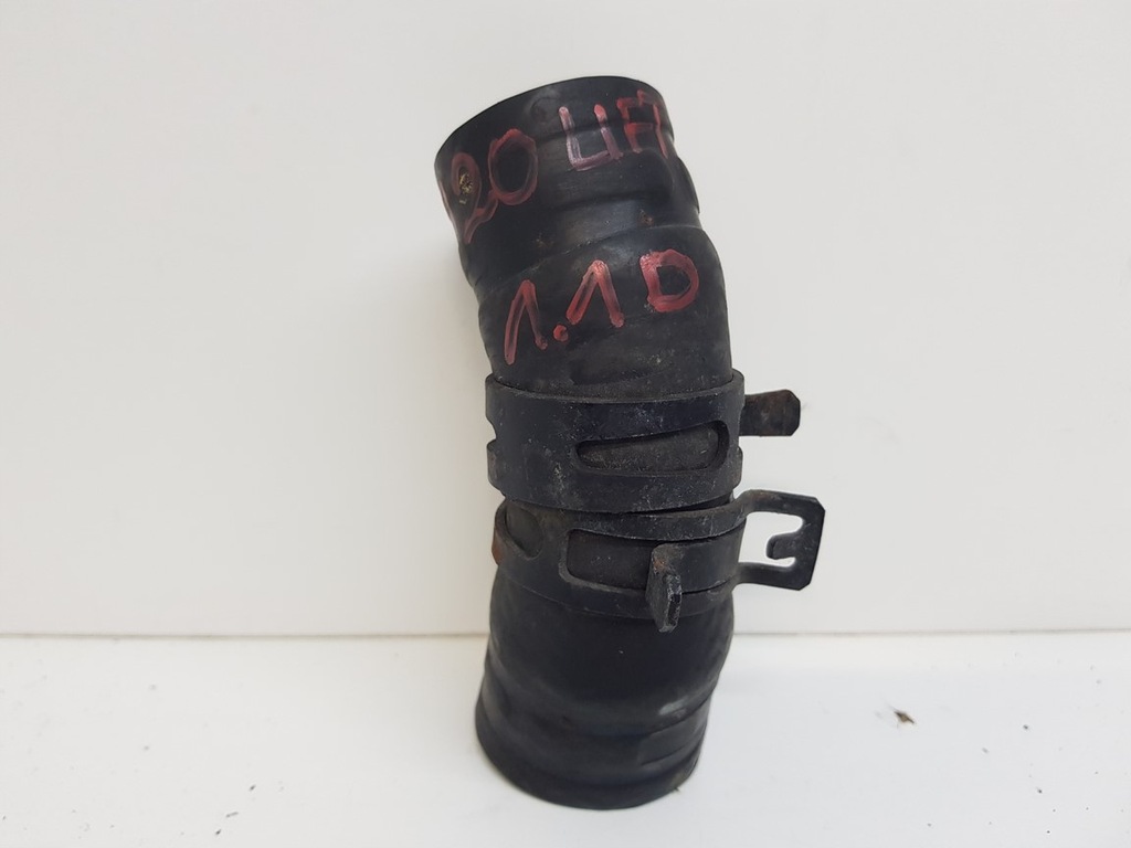 фото №1, Hyundai i20 lift 1,1crdi wąż шланг труба wody 12-