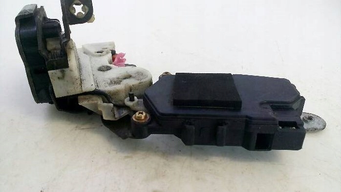 фото №8, Замок двері правий задня subaru legacy 1995r.