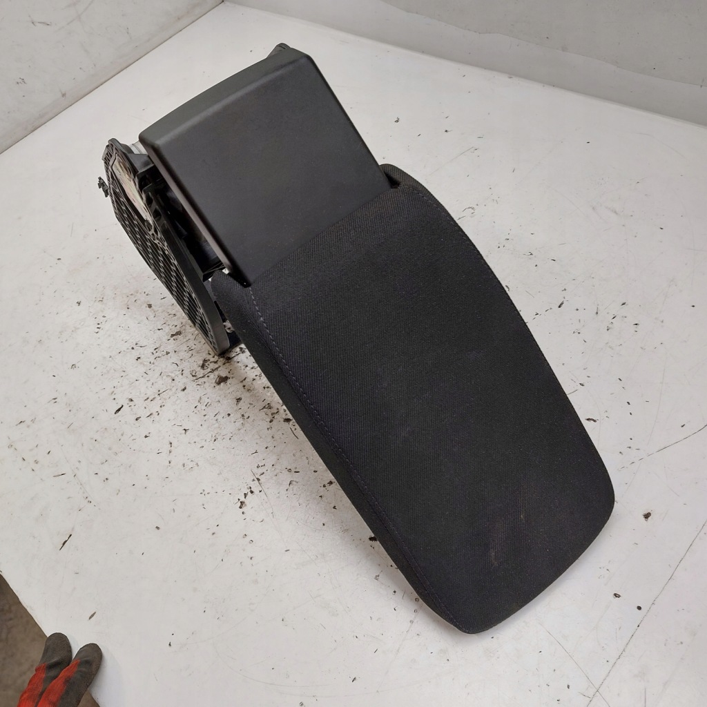 фото №5, Skoda superb ii 2 подлокотник кожаный 3t0864207c