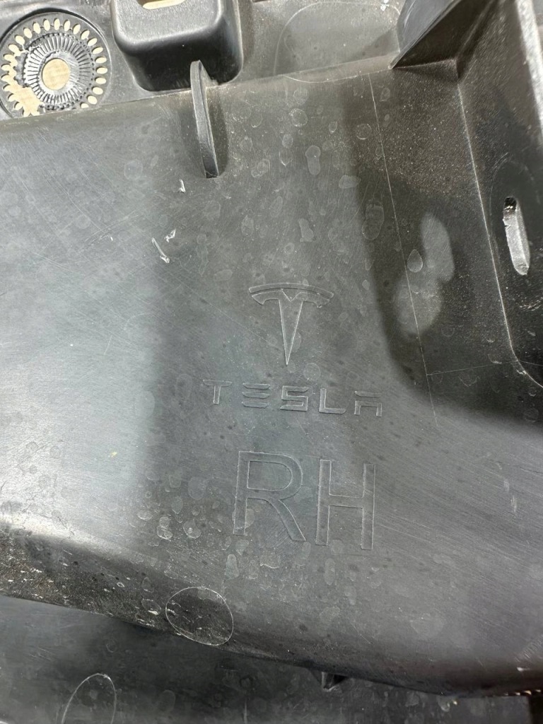 Tesla 3 2023- воздуховод воздуха перед правый rh 1694326-00-g Цена