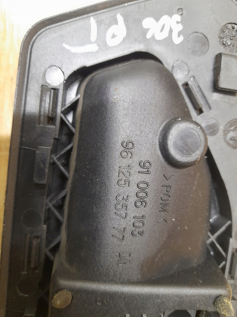 фото №2, Ручка дверь правая задняя перед peugeot 306