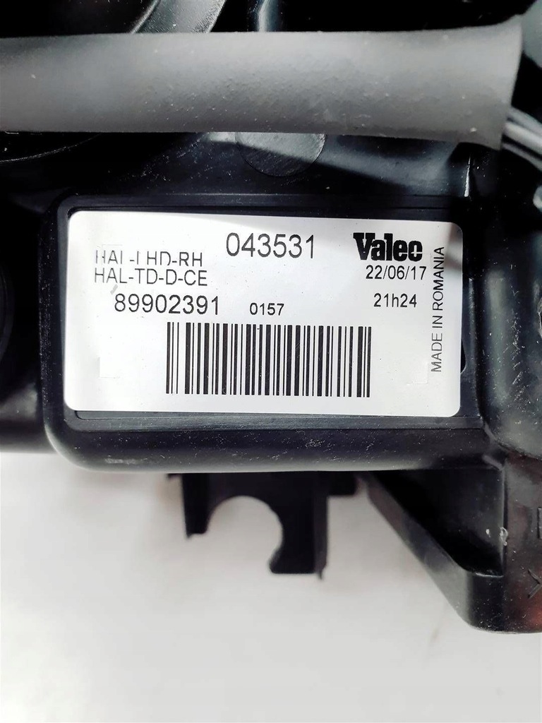 фото №8, Volvo s60 i v70 ii lift xc70 04-07r правая лампа перед ory eu !!!