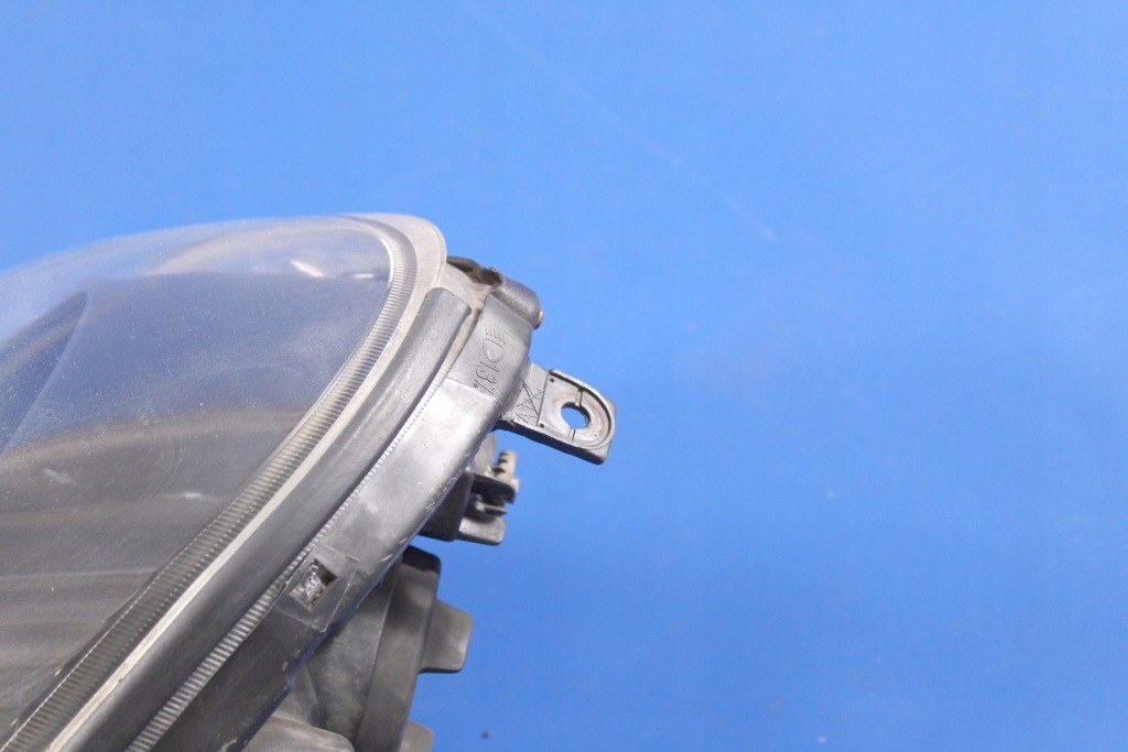 фото №13, Фара лампа перед правий toyota mr2 99-06r uk