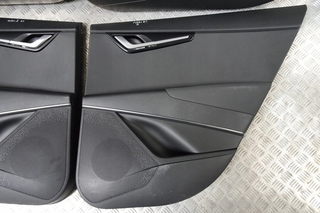 фото №1, Kia niro ii обшивка двері задніх правих 22-