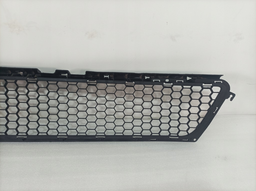 фото №6, Решётка средняя бампера dacia logan