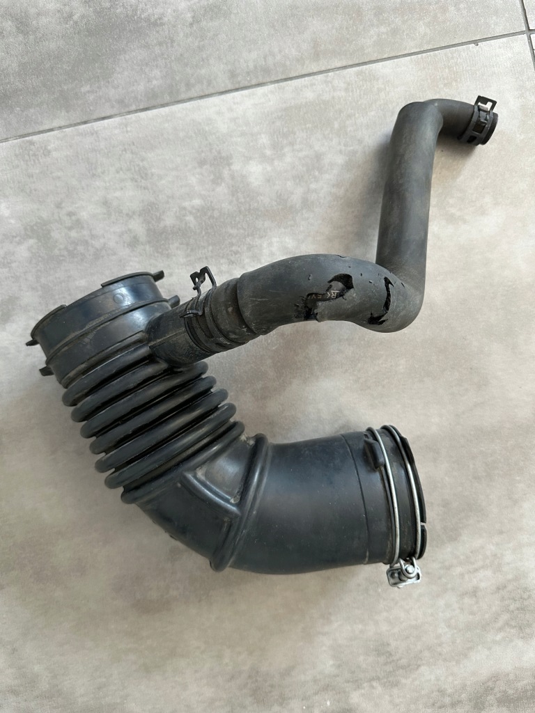 Купити Патрубок труба впуск повітря lexus nx200t 17881-36150