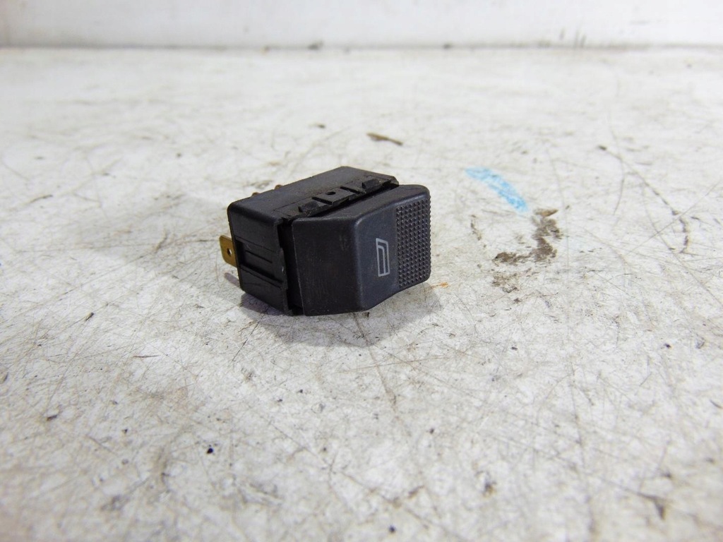 фото №1, Кнопка скло audi a4 b5 4d0959855
