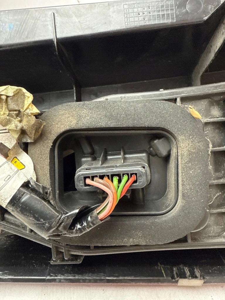 Лампа задня задня права citroen berlingo iv rifter в Україні