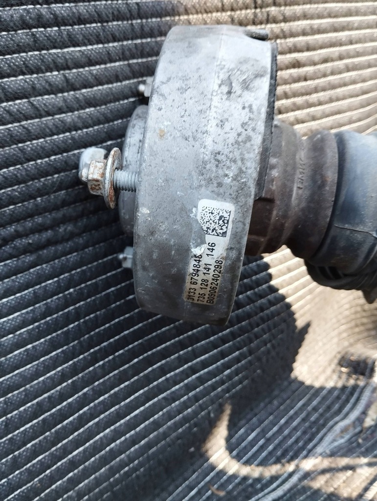 фото №12, Поворотный кулак правая bmw x6m x5m 4.4 e71 e70 амортизатор приводной вал рычаги