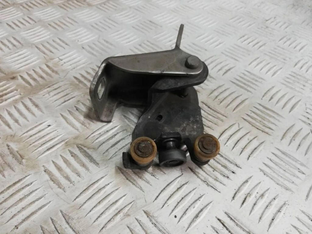 фото №1, Ролик дверь левая средняя renault kangoo ii iii