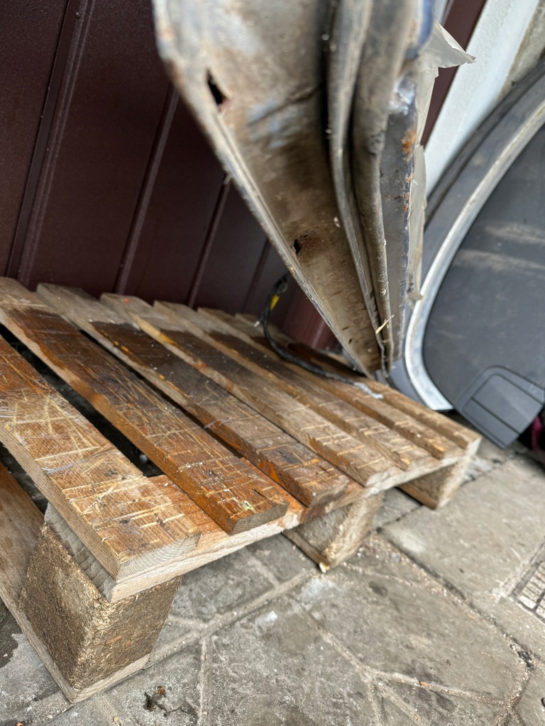 фото №12, Крышка багажника задняя задняя mitsubishi pajero i 1 82-90r. стекло крышки