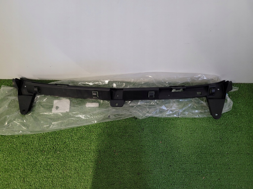 фото №1, Opel corsa e направляющая бампера задняя заднего кронштейн 13179908