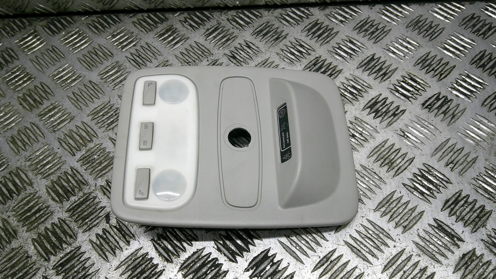 Купить Лампа освещение кабины перед renault captur 1 16r