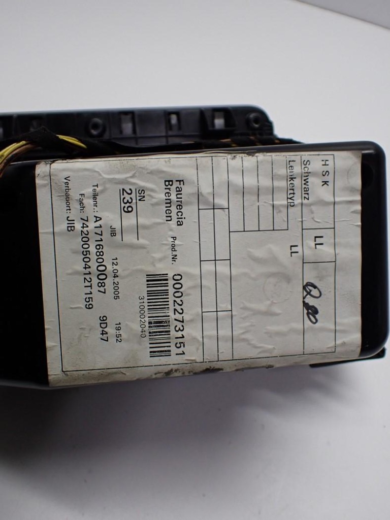 Купить Бардачок полка панели консоли европа a1716800087 mercedes slk ii r171 05r