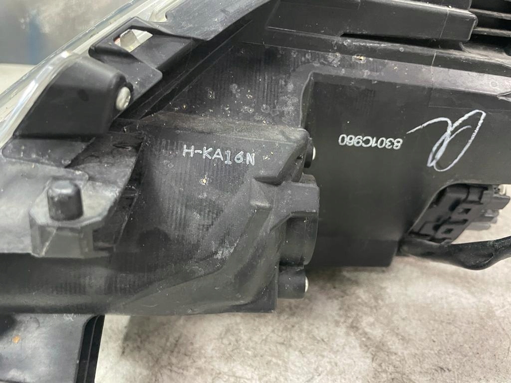 фото №6, Лампа передняя правая mitsubishi space star iii 13-