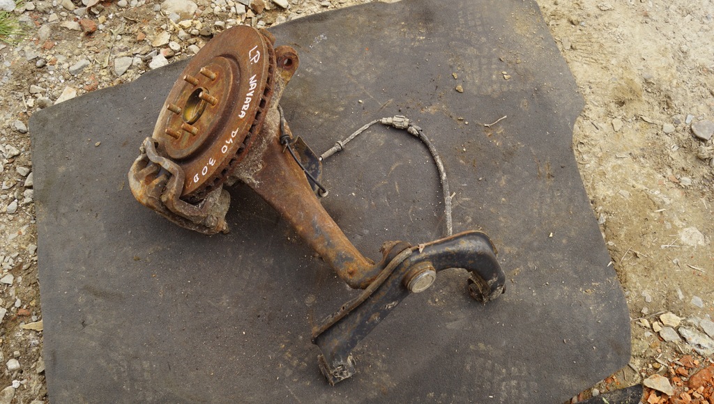 фото №5, Поворотный кулак левый перед nissan navara d40 3.0d