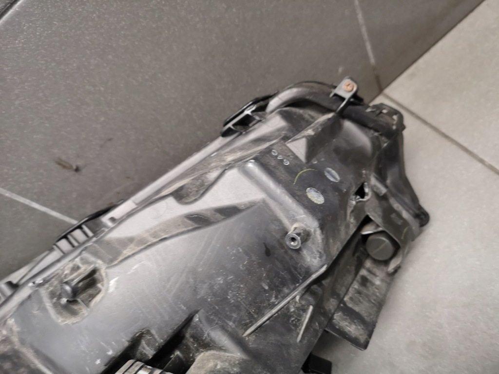 фото №15, Лампа левый перед lexus nx200t europa