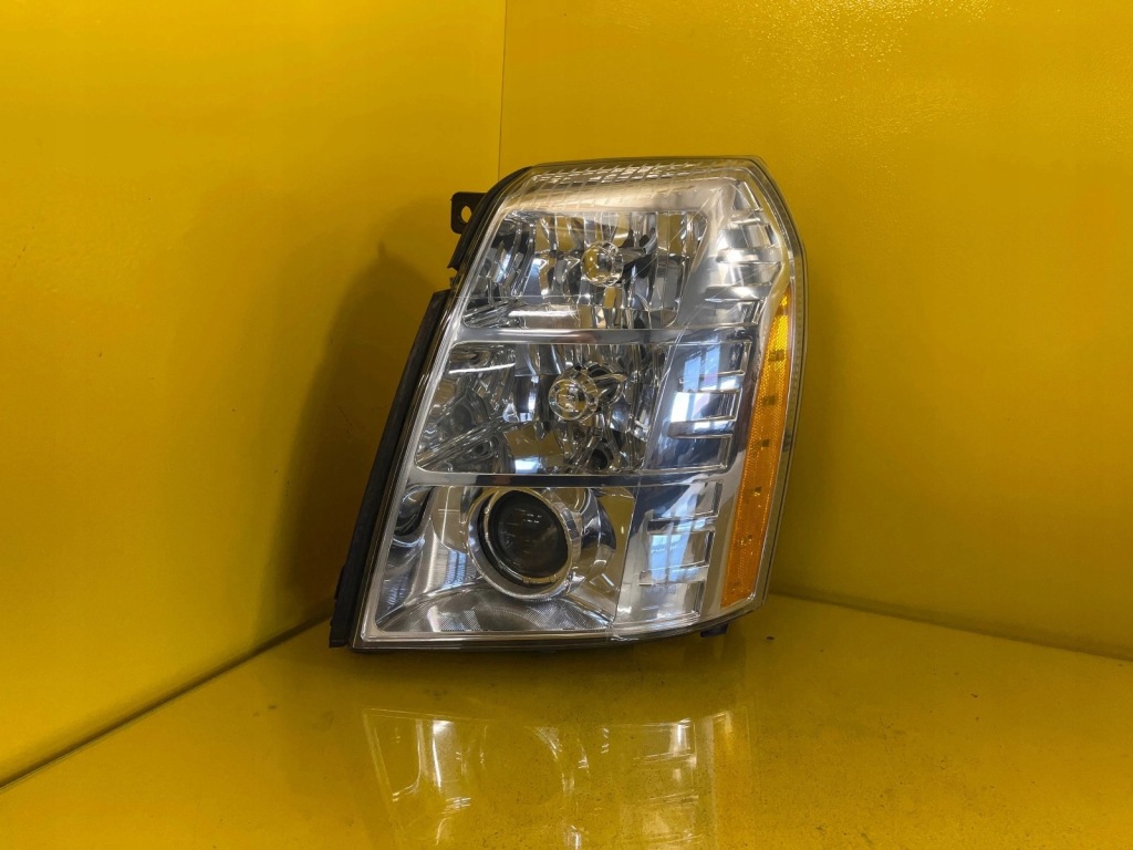 фото №1, Лампа левая cadillac escalade 2006- ксенон usa