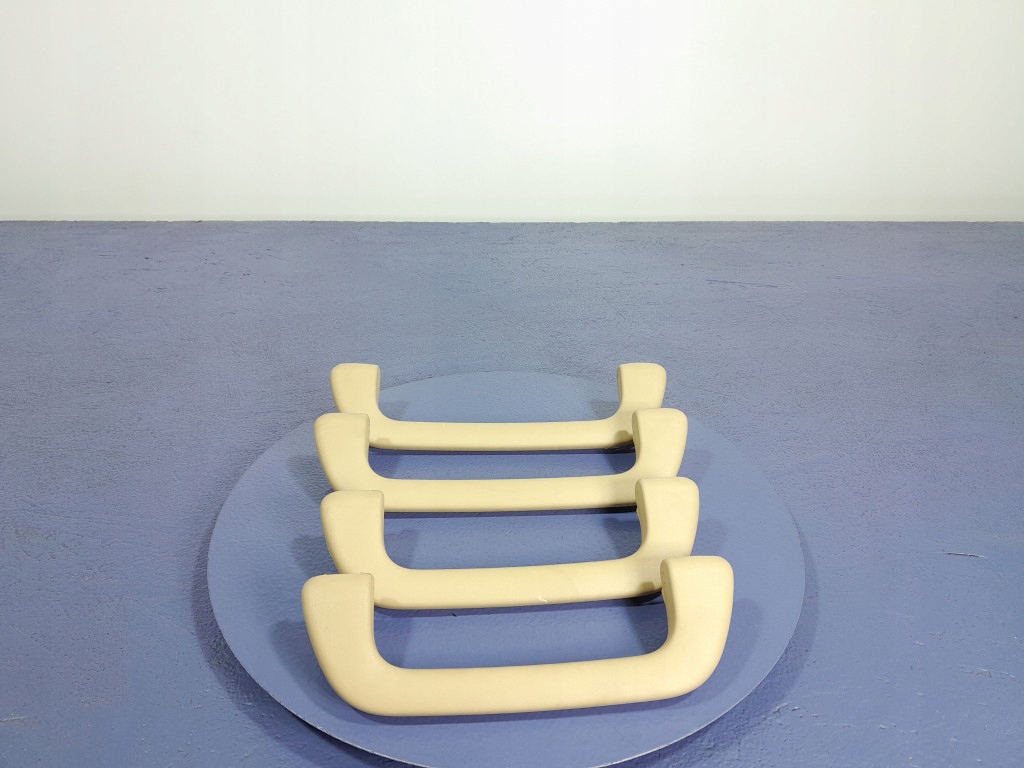 фото №1, Mercedes s w221 тримачі ручки стельовий a2218100551 a2218100351