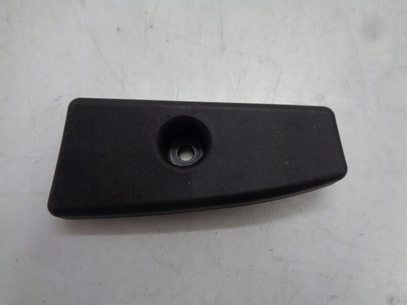 фото №1, Audi tt 8s 8s08 заглушка дверь левый перед