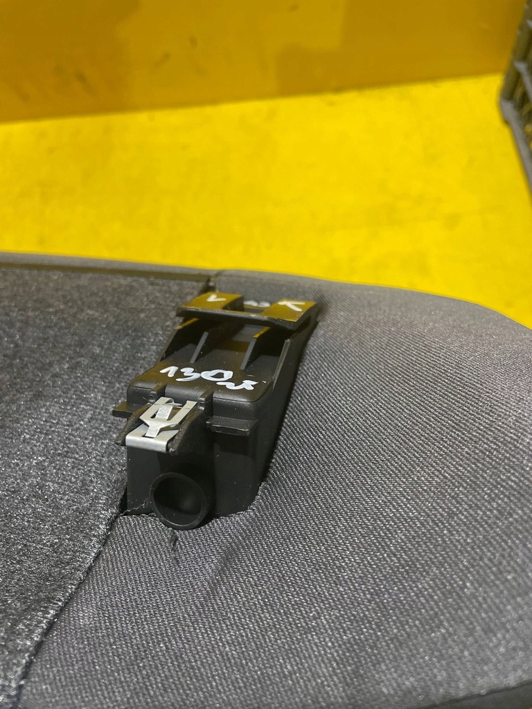 фото №5, Volvo v50 защита боковая сиденье левый задняя