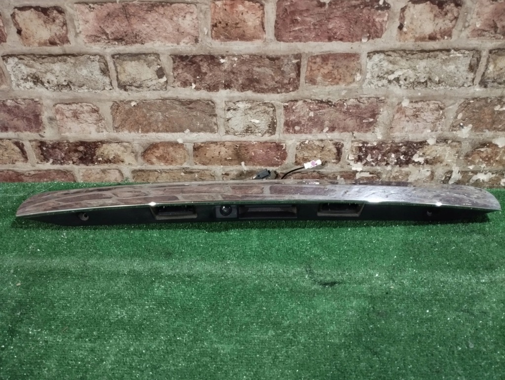 фото №1, Накладка klpapy багажника хром камера a2319057100 mercedes w246 11-