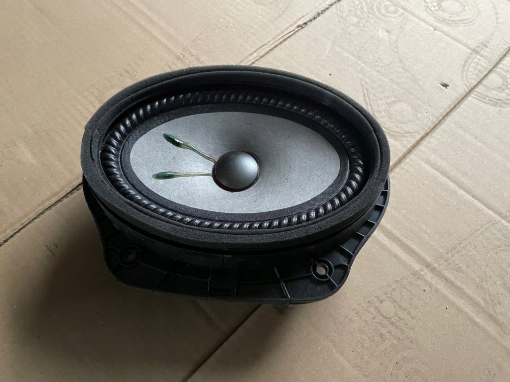 Купить Chevrolet camaro 2016+ динамик bose 84315248