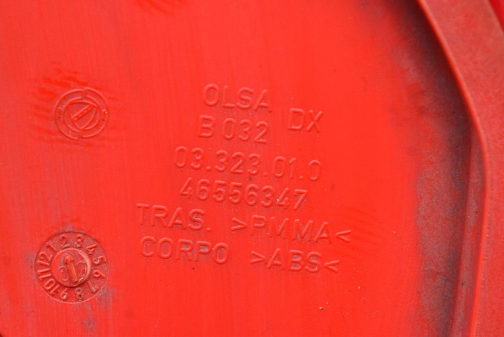 фото №7, Лампа правая задняя задняя 46556347 alfa romeo 147 5d 00-04