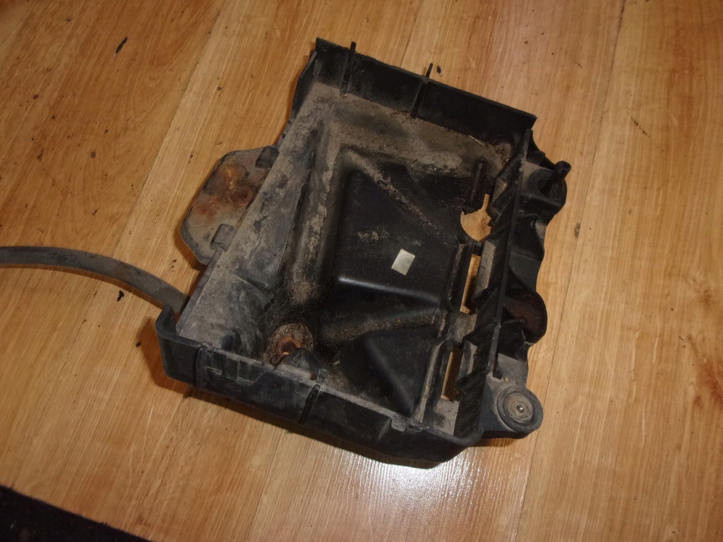 фото №1, Skoda fabia ii основание аккумулятор