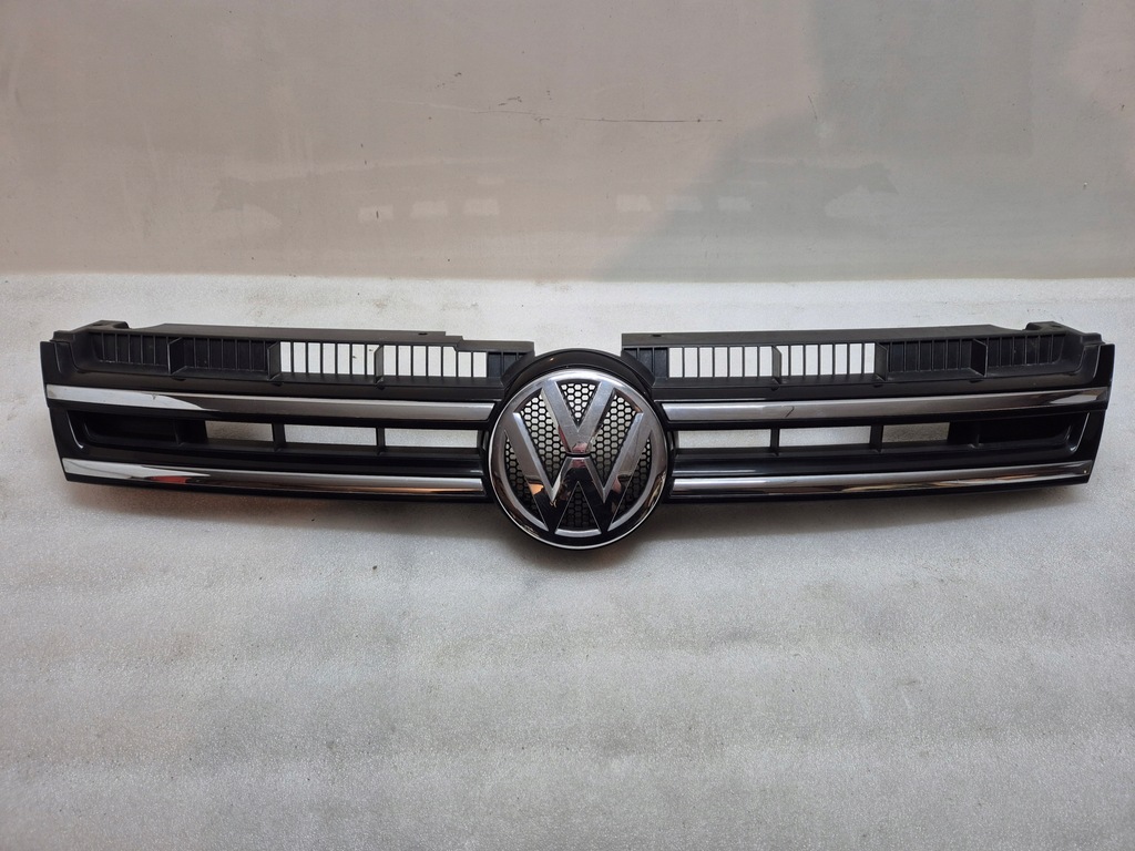 фото №1, Vw touareg ii 7p решётка радиатора решётка радиатора 2010-2014 решётка радиатора оригинал