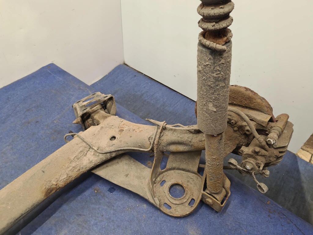 Volkswagen golf iv балка підвіска задній Зі Шроту