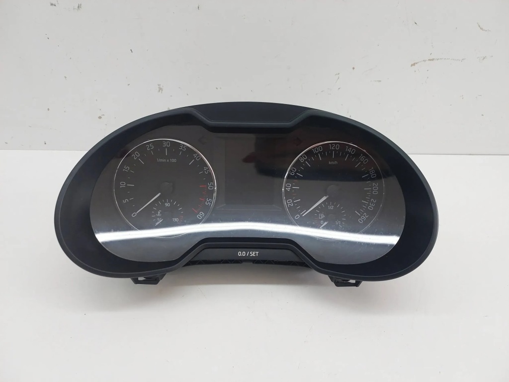Купить Skoda octavia iii 5e0 счетчик спидометр 2.0 tdi dsg 5e0920741b