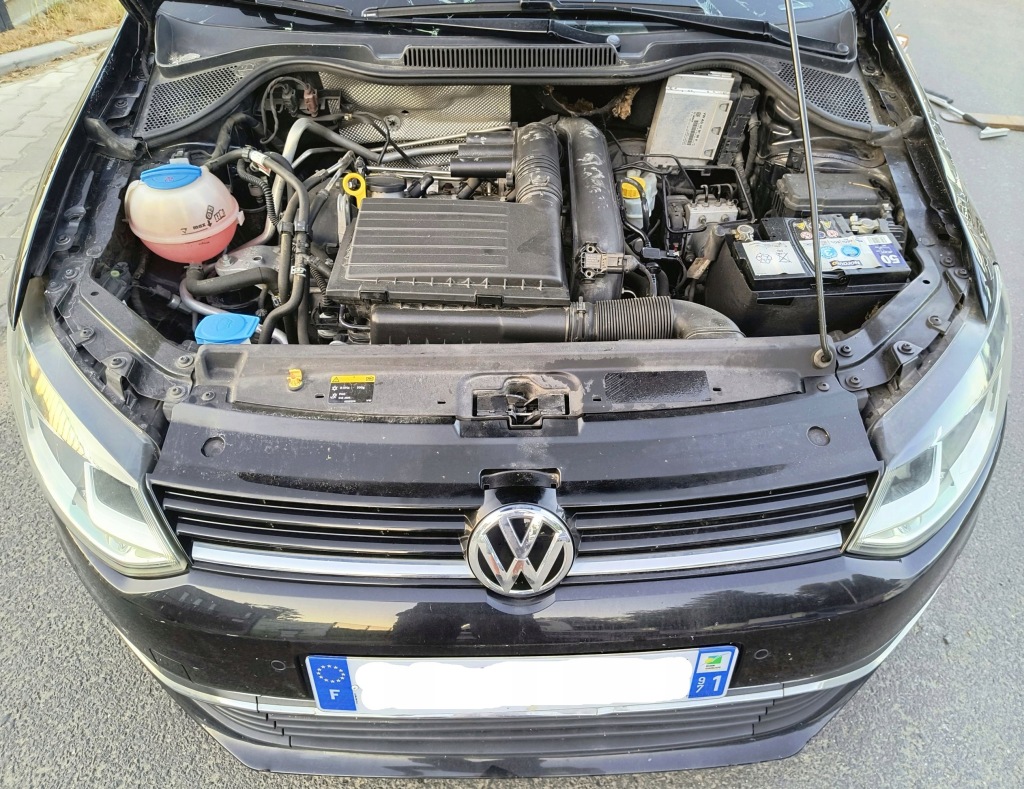 фото №8, Крышка багажника задняя kpl стекло замок ручка эмблема vw polo v 6r lift 6c 14- lc9x
