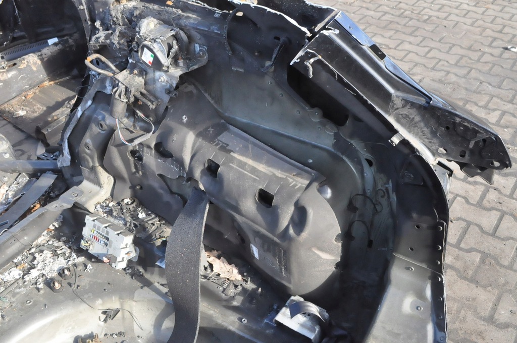 фото №8, Range rover velar l560 чверть лівий права задня крила піддон pas dup.