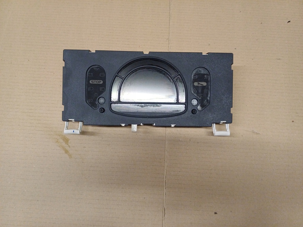 фото №1, Счетчик 1.2 renault modus nr. 8200418021