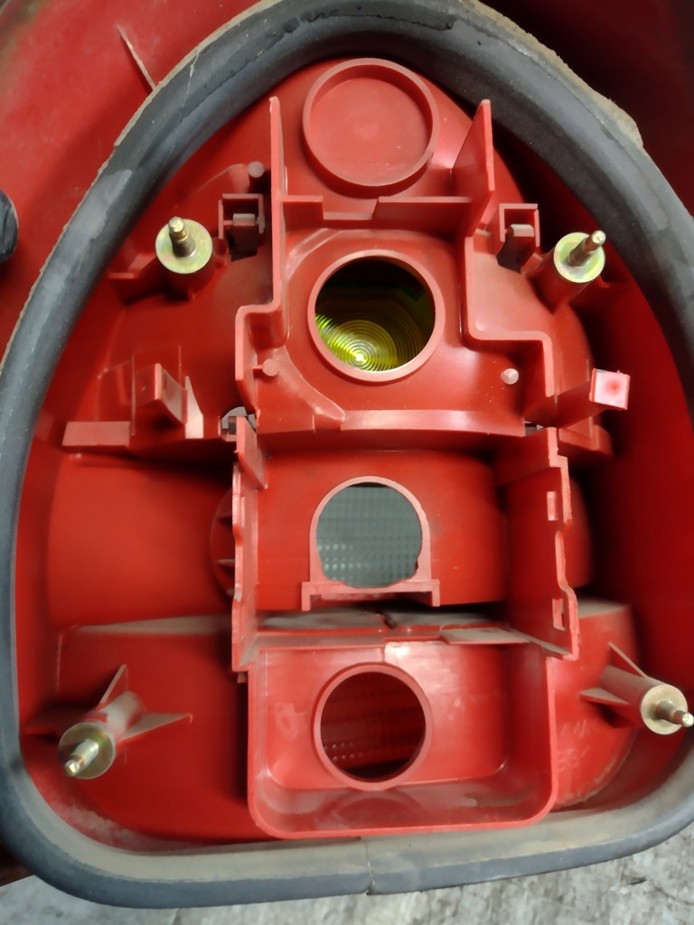 фото №16, Лампа правый задняя audi a3 8l przedlift 8l0945096