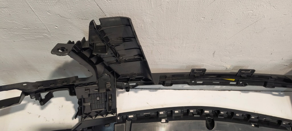 Купити Підсилювач кронштейн каркас бампера перед mercedes ml w164 рестайлінг  09-11