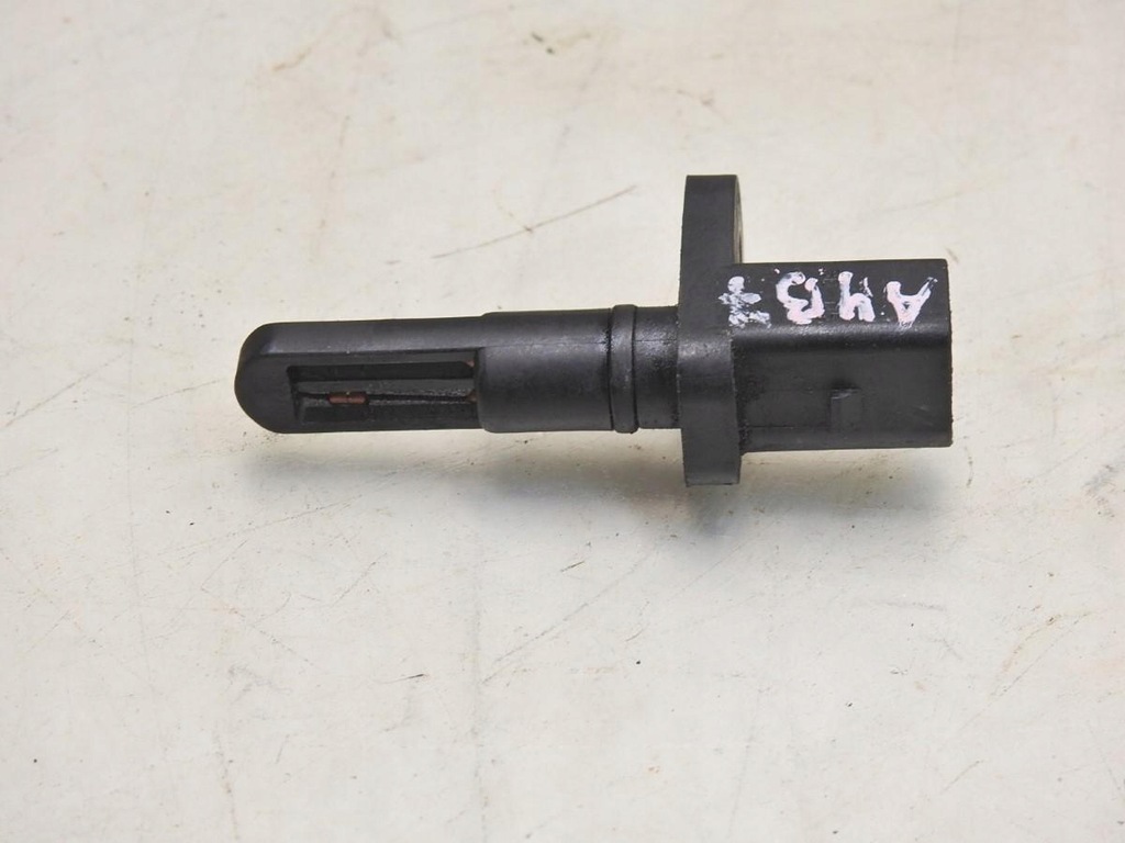 фото №8, Датчик температуры audi a4 b7 06b905379c