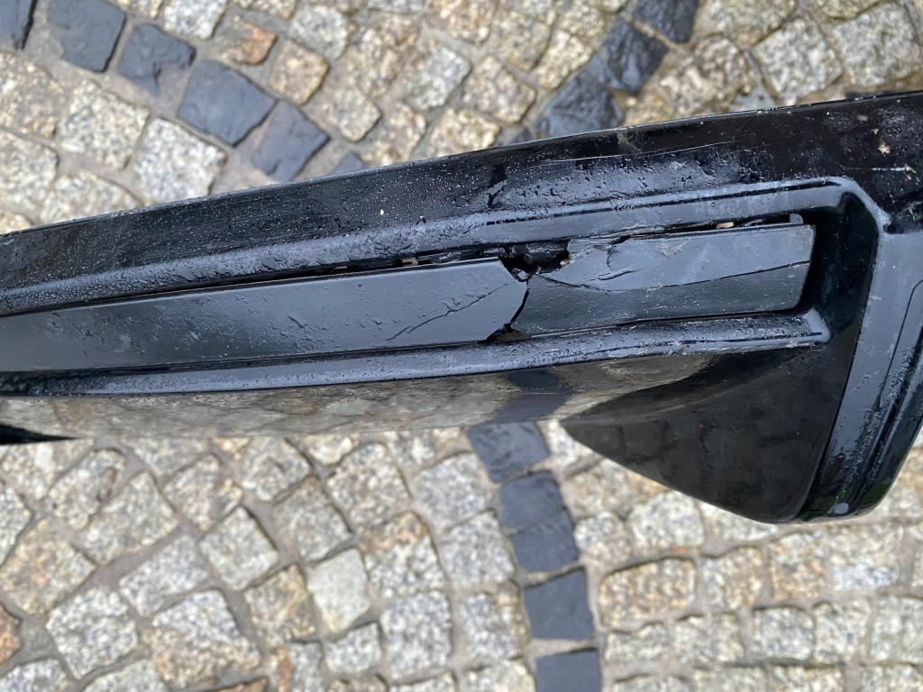 Audi e-tron 4ke спойлер накладка бампера задня 4ke807835c оригінал в Україні