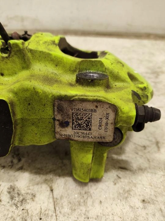 фото №8, Porsche panamera 971 2018 суппорты