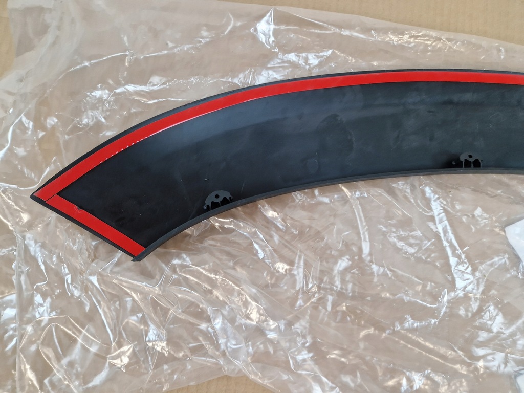 фото №6, Dacia duster молдинг крила задня ліва задня 8201713083