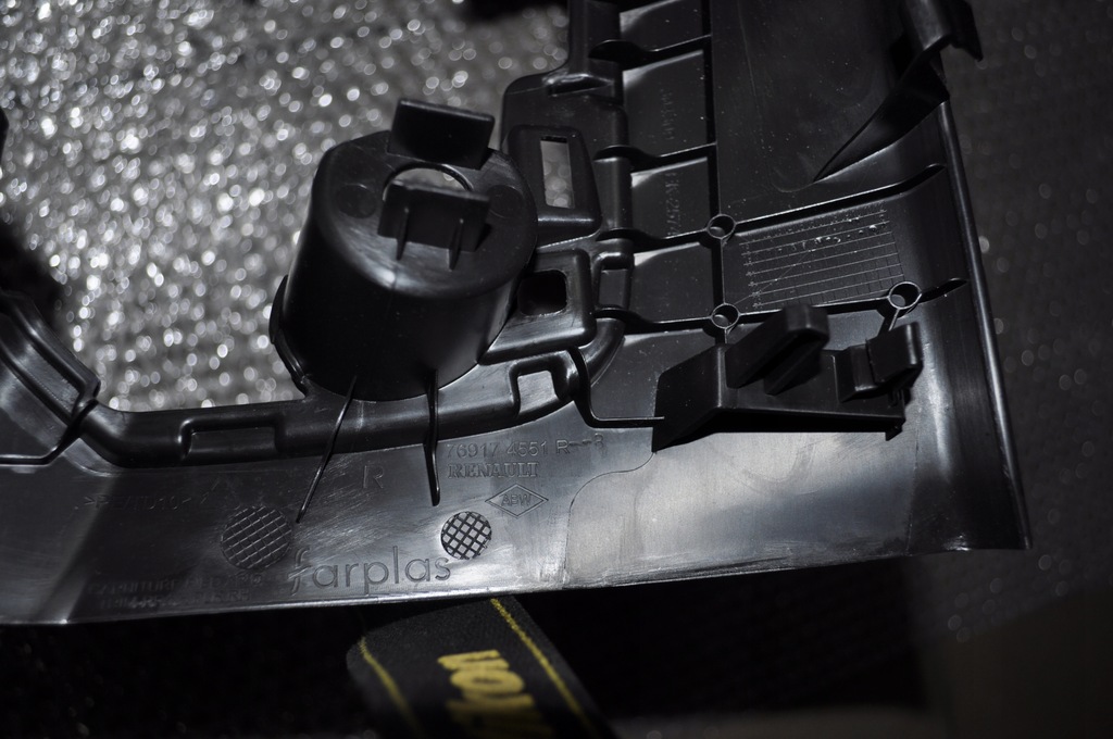 фото №1, Renault clio v права захист стійка заднього обшивка крила 769174551r